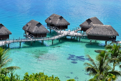 Bungalow sur pilotis ou au bord de l’eau